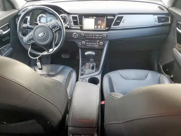 KNDCE3LC1H5052872 2017 KIA NIRO - Image 8