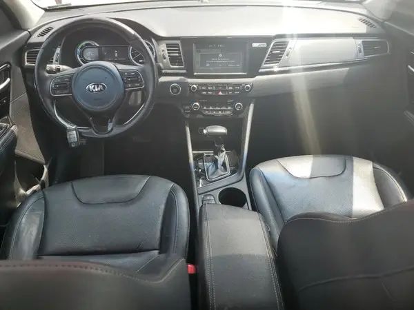 KNDCE3LC1H5059224 2017 KIA NIRO - Image 8