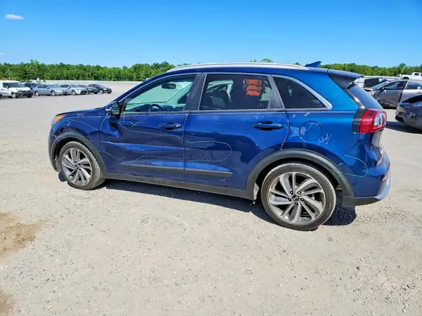 KNDCE3LC1H5070272 2017 KIA NIRO - Image 2
