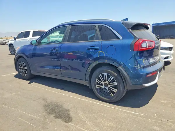 KNDCE3LC1H5072779 2017 KIA NIRO - Image 2