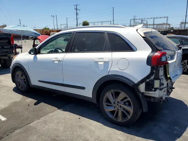 KNDCE3LC1H5081739 2017 KIA NIRO - Image 2