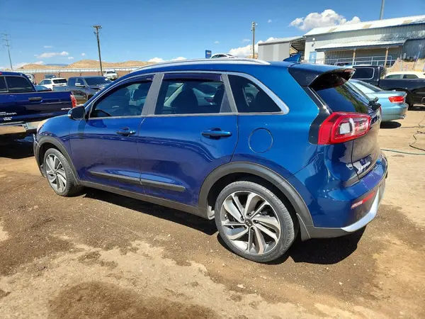 KNDCE3LC1J5124059 2018 KIA NIRO - Image 2