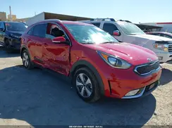 KNDCE3LC1J5127821 2018 KIA NIRO
