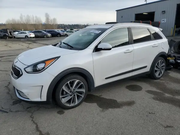KNDCE3LC1J5129214 2018 KIA NIRO - Image 1