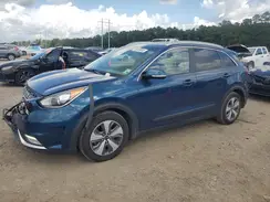 KNDCE3LC1J5176081 2018 KIA NIRO