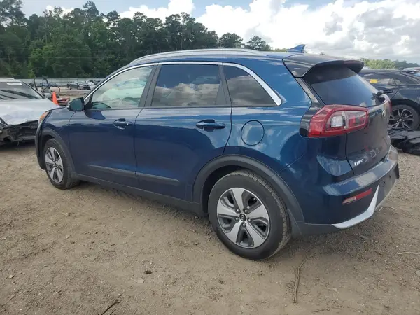 KNDCE3LC1J5176081 2018 KIA NIRO - Image 2