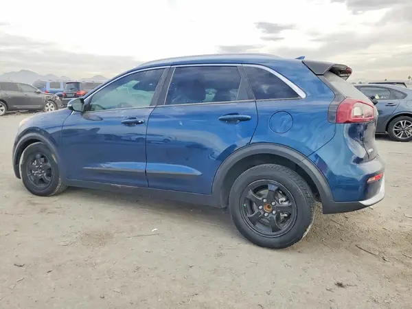 KNDCE3LC1K5224230 2019 KIA NIRO - Image 2