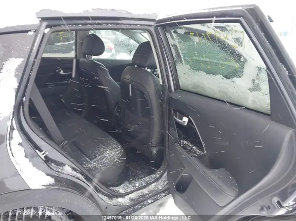 KNDCE3LC1K5272651 2019 KIA NIRO - Image 8
