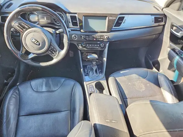 KNDCE3LC1K5275887 2019 KIA NIRO - Image 8