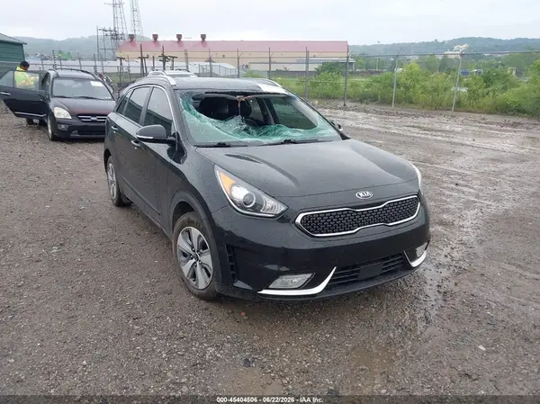 KNDCE3LC1K5323923 2019 KIA NIRO - Image 1
