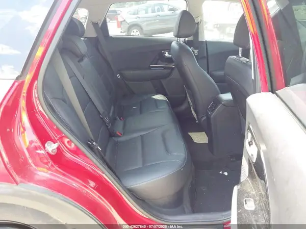 KNDCE3LC2H5032291 2017 KIA NIRO - Image 8