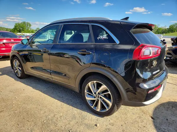 KNDCE3LC2H5047132 2017 KIA NIRO - Image 2