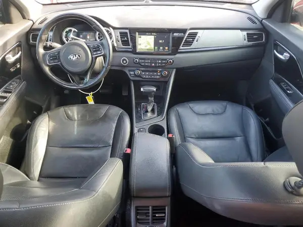 KNDCE3LC2H5047390 2017 KIA NIRO - Image 8