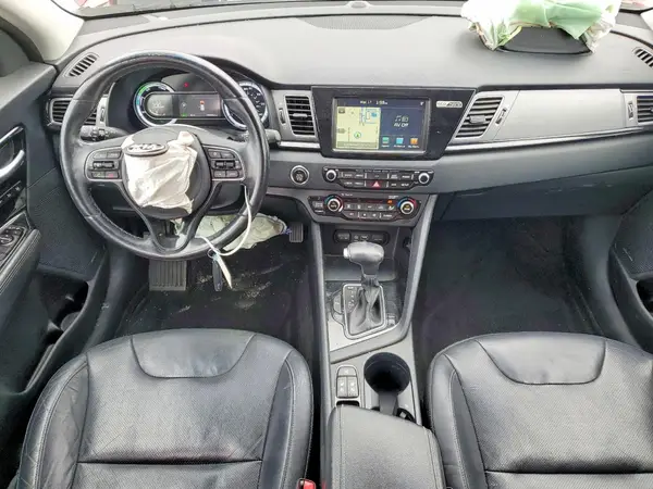 KNDCE3LC2H5076761 2017 KIA NIRO - Image 8