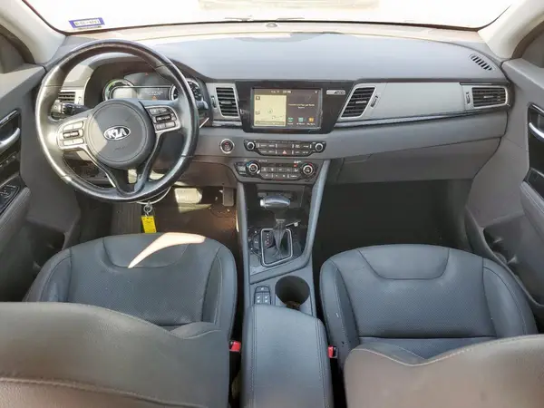 KNDCE3LC2J5125477 2018 KIA NIRO - Image 8
