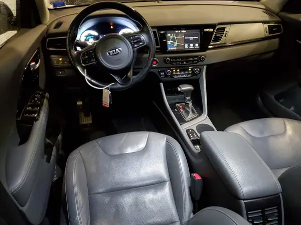 KNDCE3LC2J5133191 2018 KIA NIRO - Image 8
