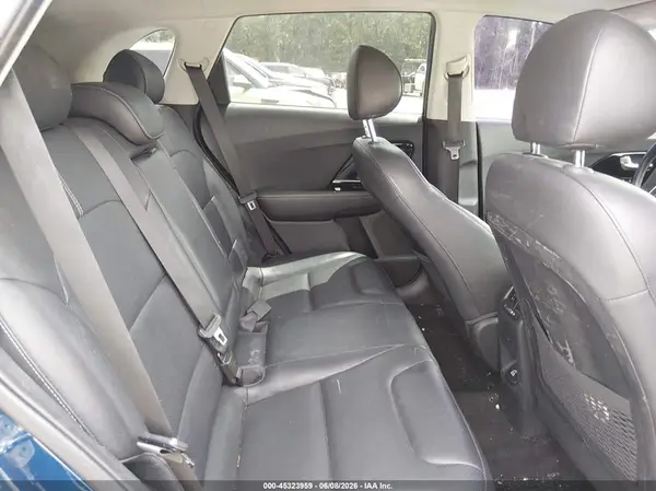KNDCE3LC2J5174405 2018 KIA NIRO - Image 8