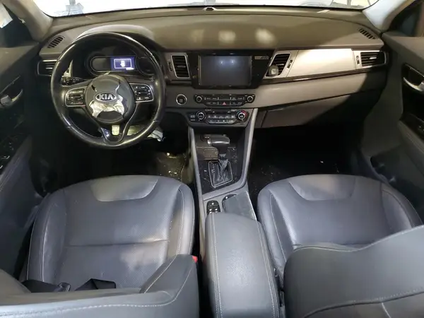 KNDCE3LC2J5179944 2018 KIA NIRO - Image 8