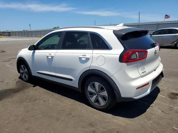 KNDCE3LC2K5221787 2019 KIA NIRO - Image 2