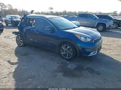 KNDCE3LC2K5237469 2019 KIA NIRO