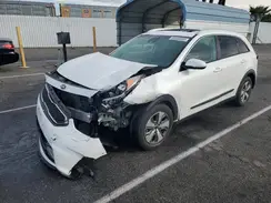 KNDCE3LC2K5323834 2019 KIA NIRO