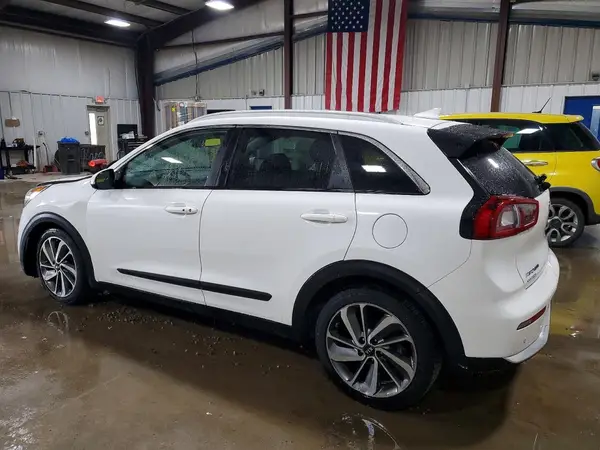 KNDCE3LC2K5346207 2019 KIA NIRO - Image 2