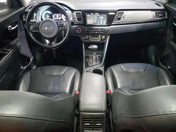 KNDCE3LC2K5346207 2019 KIA NIRO - Image 8