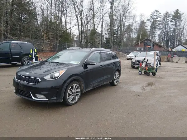 KNDCE3LC3H5041629 2017 KIA NIRO - Image 2