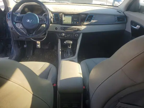 KNDCE3LC3H5041887 2017 KIA NIRO - Image 8