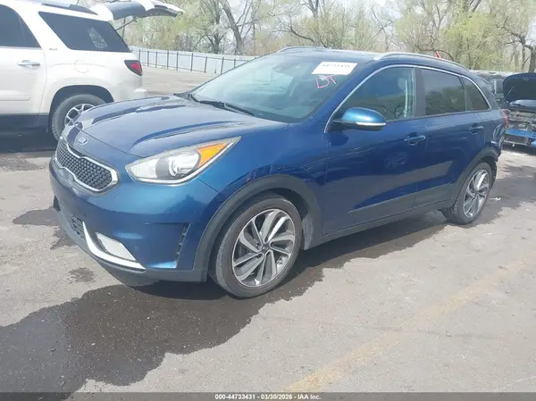 KNDCE3LC3H5047382 2017 KIA NIRO - Image 2