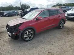KNDCE3LC3H5047690 2017 KIA NIRO