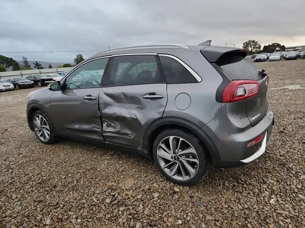 KNDCE3LC3H5051500 2017 KIA NIRO - Image 2