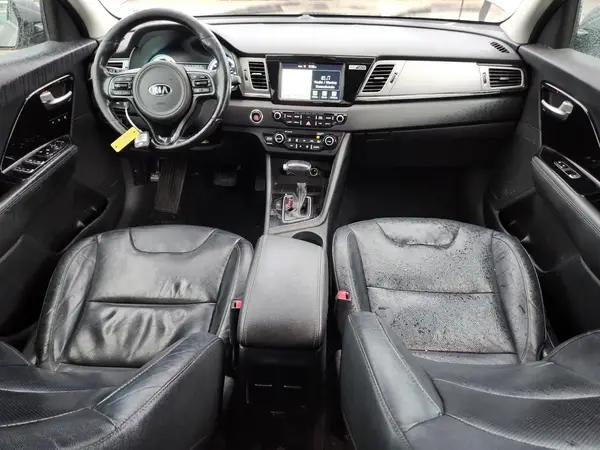 KNDCE3LC3H5051500 2017 KIA NIRO - Image 8