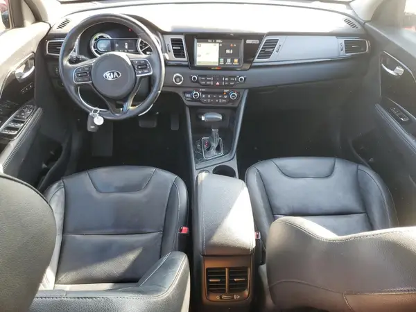 KNDCE3LC3H5068782 2017 KIA NIRO - Image 8