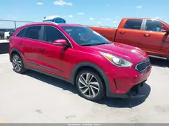 KNDCE3LC3J5117310 2018 KIA NIRO