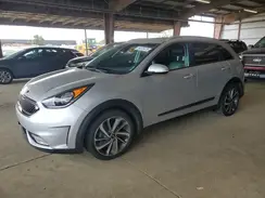 KNDCE3LC3J5138819 2018 KIA NIRO