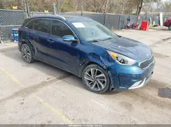 KNDCE3LC3K5224682 2019 KIA NIRO