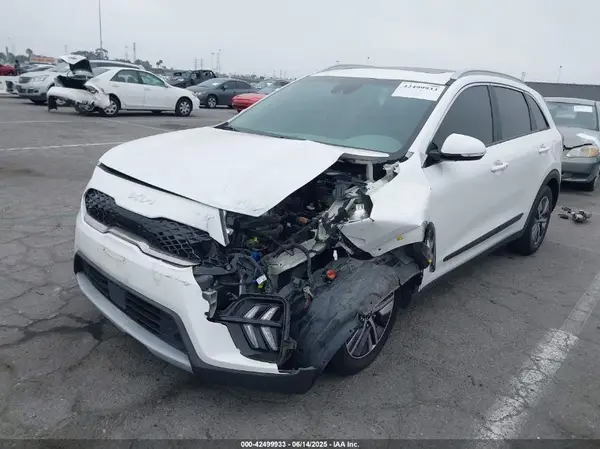 KNDCE3LC3N5489848 2022 KIA NIRO - Image 2