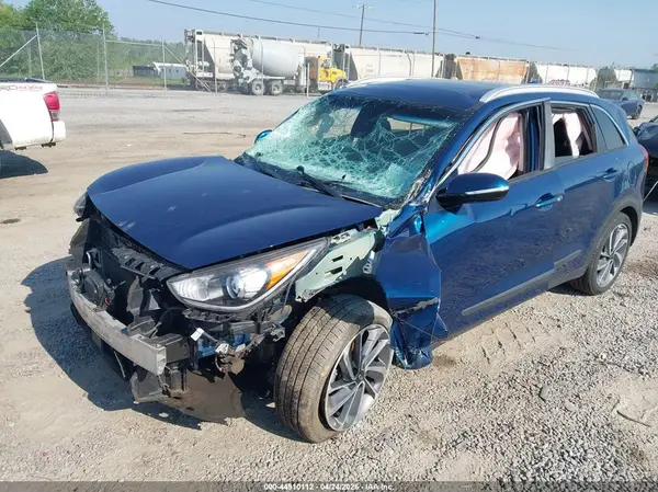 KNDCE3LC4H5041025 2017 KIA NIRO - Image 2