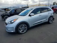 KNDCE3LC4H5043096 2017 KIA NIRO