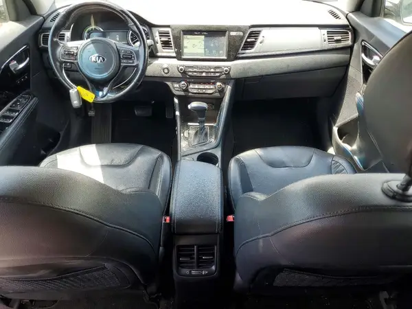 KNDCE3LC4H5043096 2017 KIA NIRO - Image 8