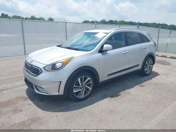 KNDCE3LC4H5047374 2017 KIA NIRO - Image 2
