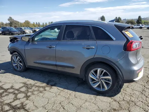 KNDCE3LC4H5047682 2017 KIA NIRO - Image 2