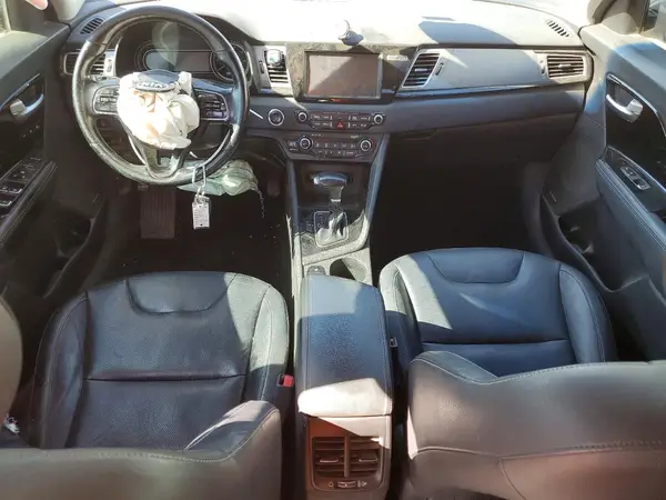 KNDCE3LC4H5050677 2017 KIA NIRO - Image 8
