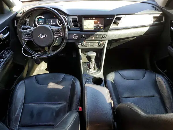 KNDCE3LC4H5051120 2017 KIA NIRO - Image 8