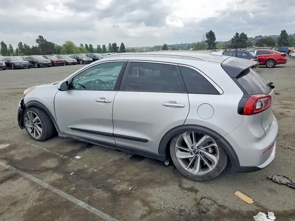 KNDCE3LC4H5051876 2017 KIA NIRO - Image 2