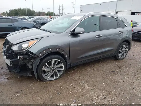 KNDCE3LC4H5052879 2017 KIA NIRO - Image 2
