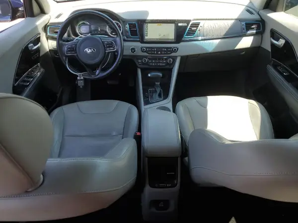 KNDCE3LC4H5053465 2017 KIA NIRO - Image 8