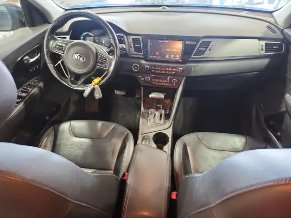 KNDCE3LC4H5068211 2017 KIA NIRO - Image 8