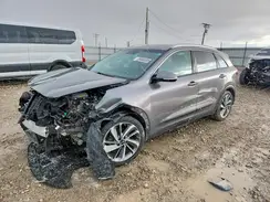 KNDCE3LC4H5081573 2017 KIA NIRO